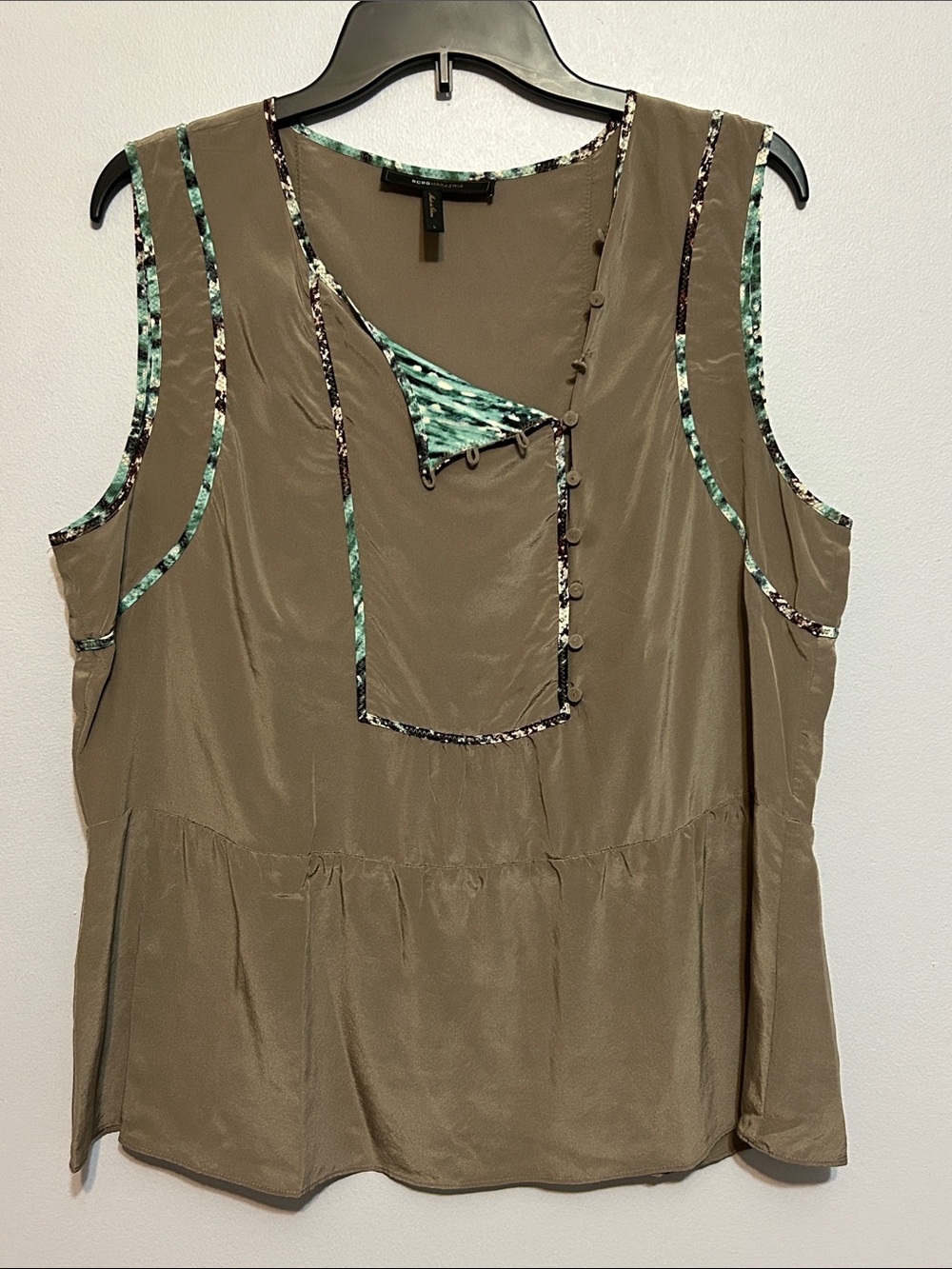 BCBG Max Azria Zena Top in Gray - Size Large